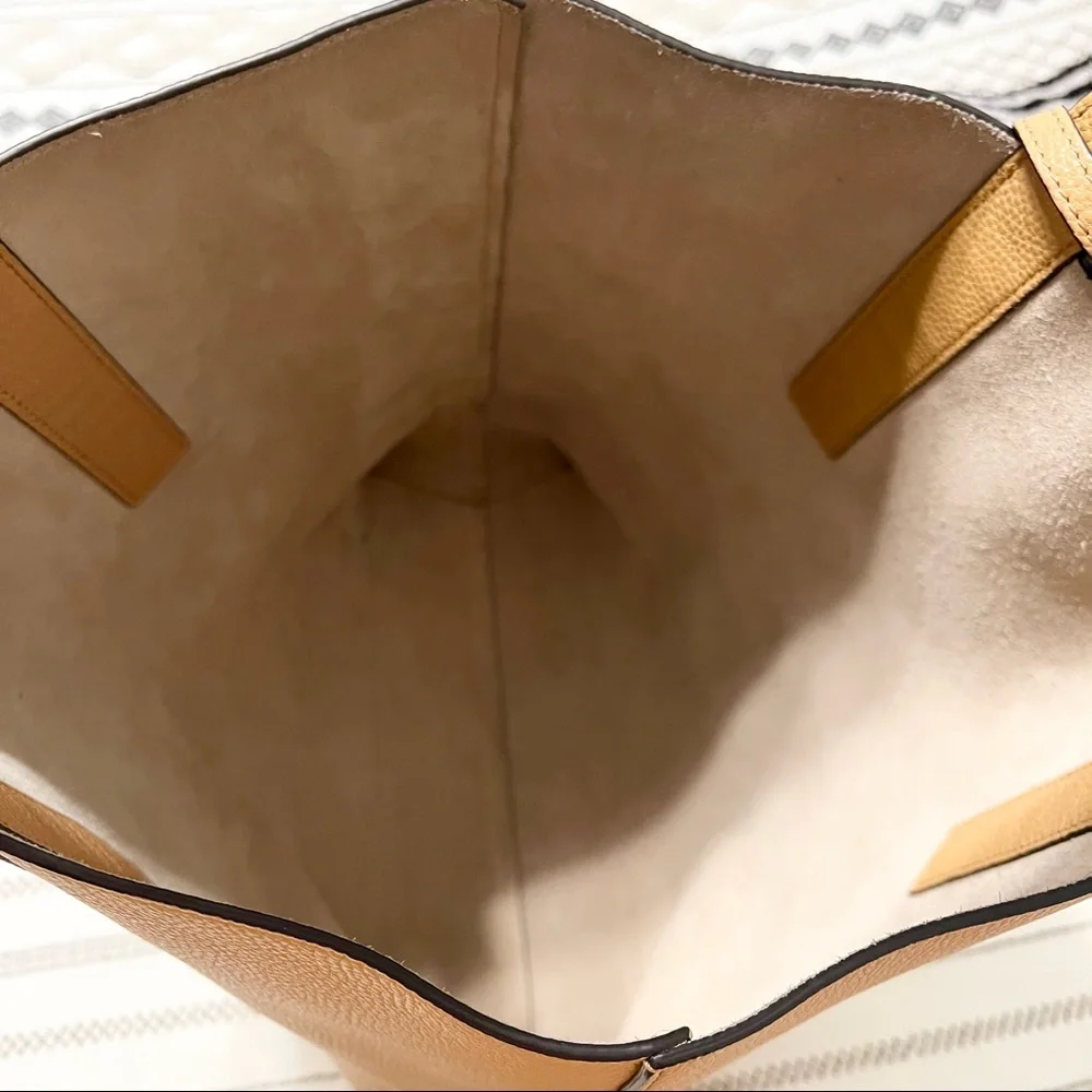 Authentic Michael Kors Men’s Mason Pebbled Leather Reversible Suede Tote Bag